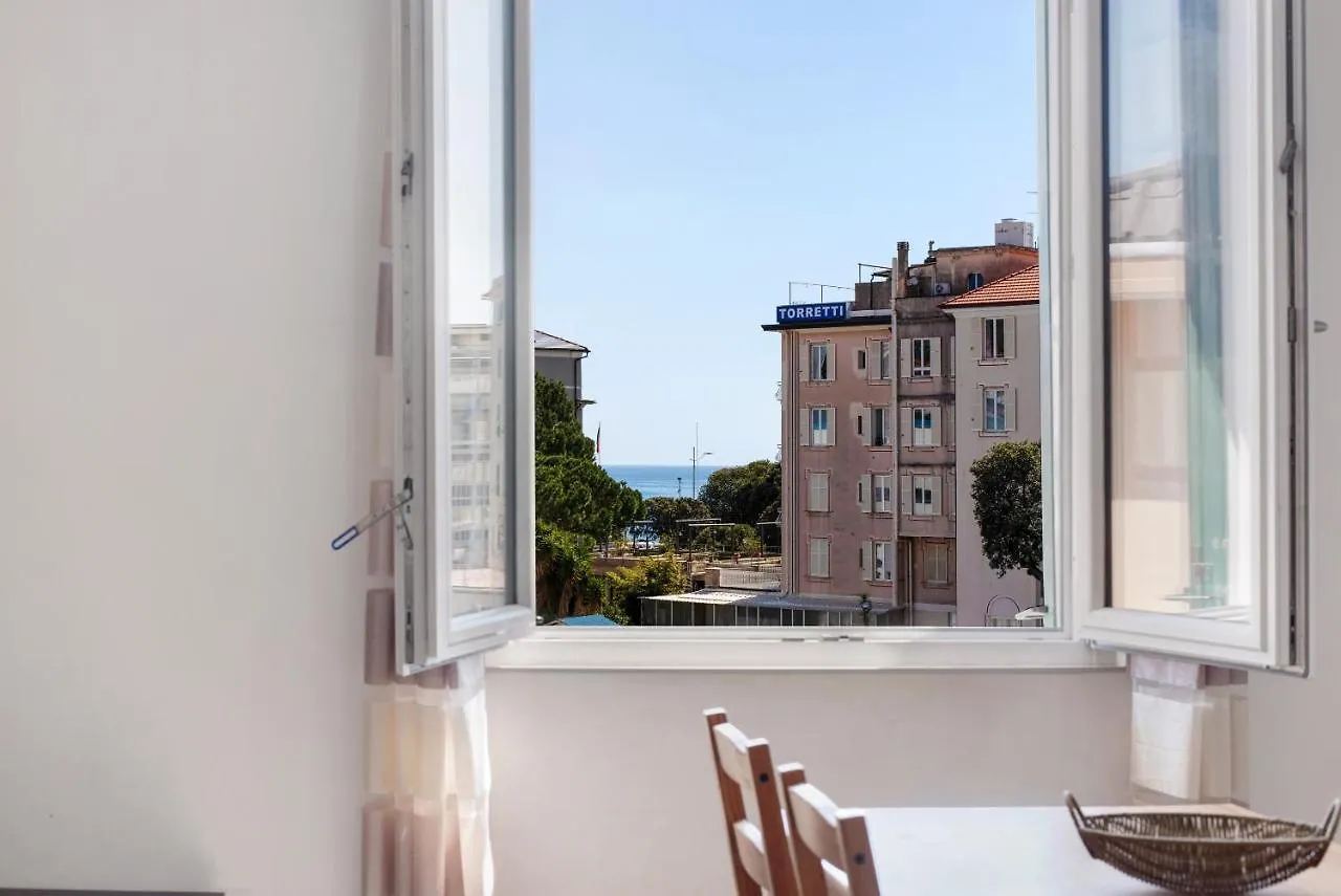 Bilocale Mezzano In Centro Apartment Varazze
