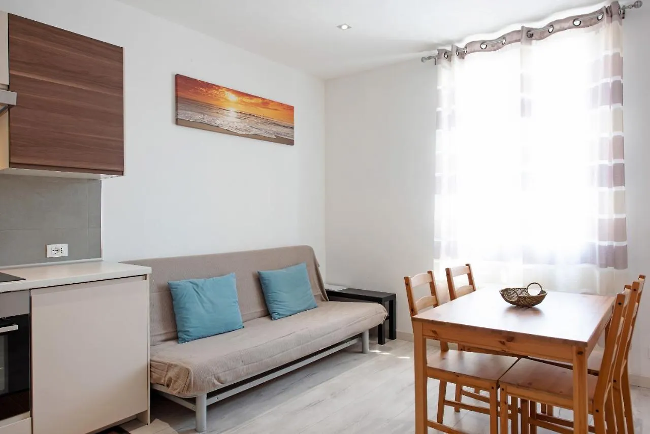 Bilocale Mezzano In Centro Apartment Varazze Italy