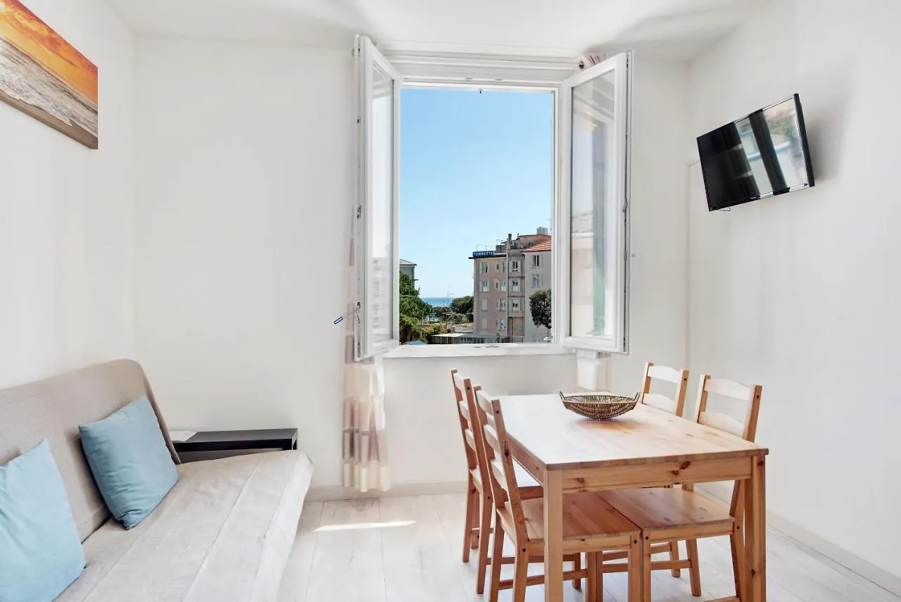 Bilocale Mezzano In Centro Apartment Varazze