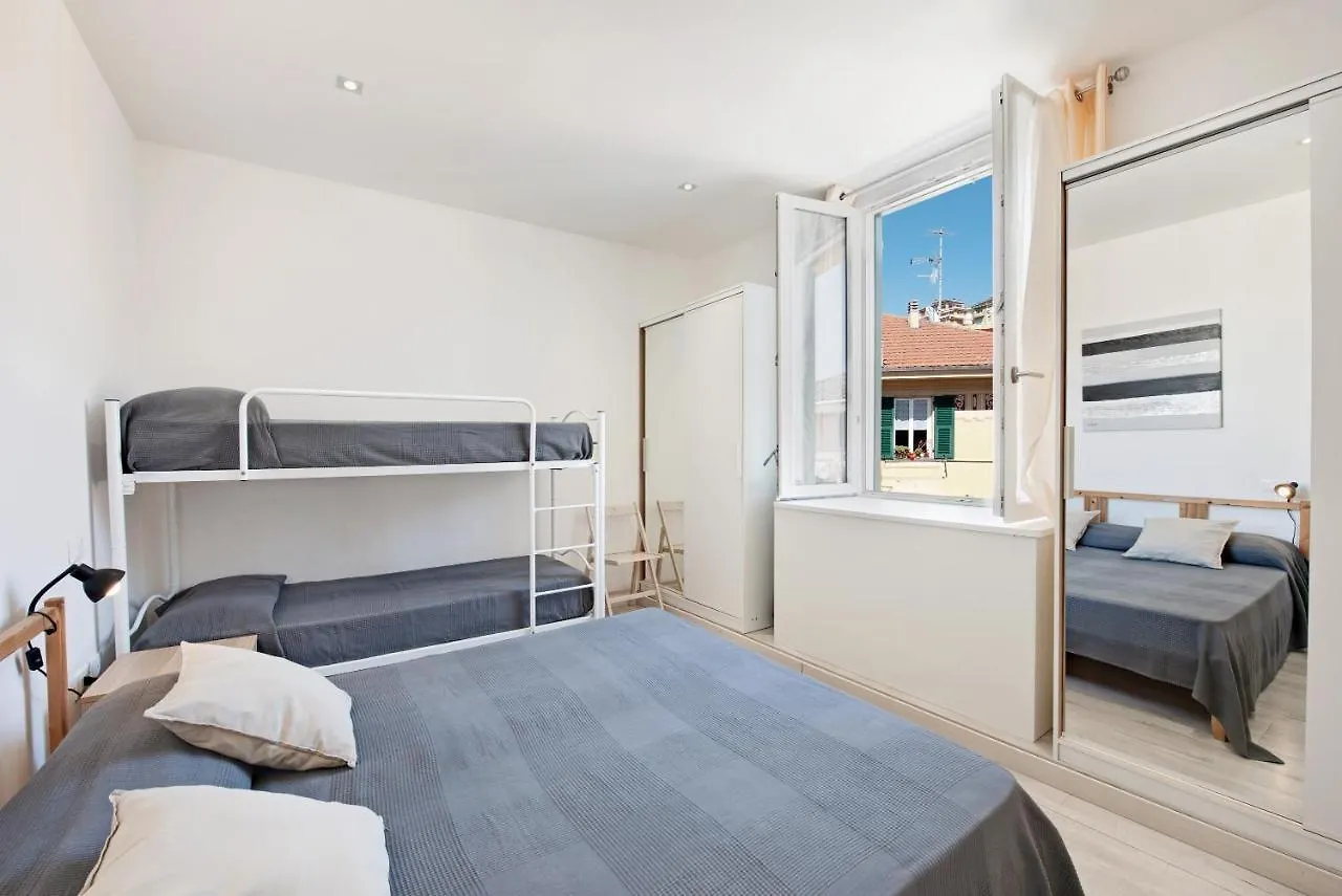 Bilocale Mezzano In Centro Apartment Varazze